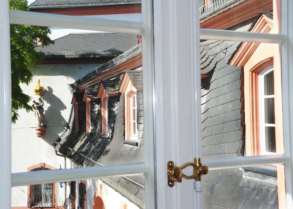 Ferienwohnungen Im Osteiner Hof Mainz Exterior foto